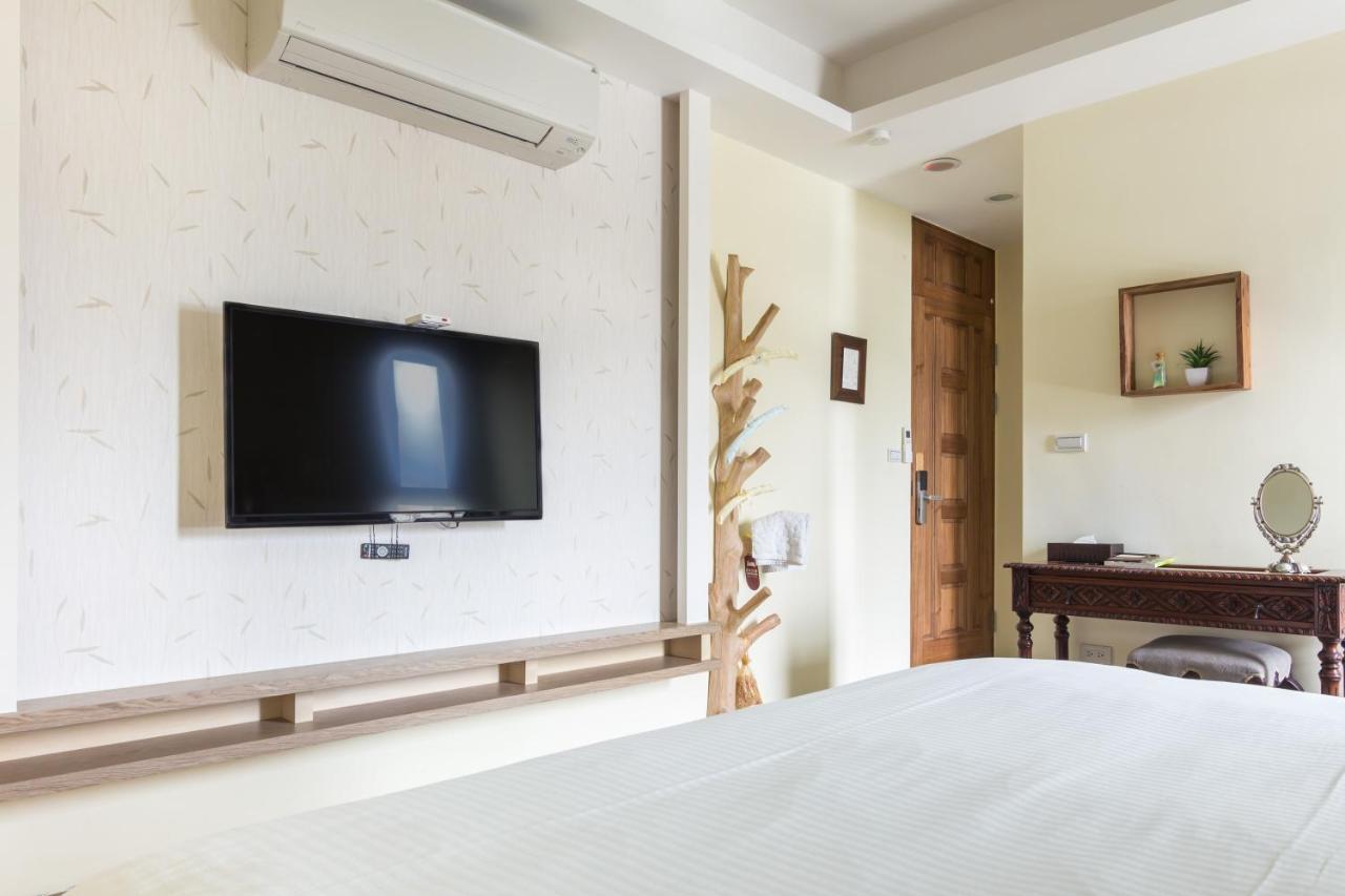 Jhongshan Building Bed And Breakfast Hualien City Luaran gambar