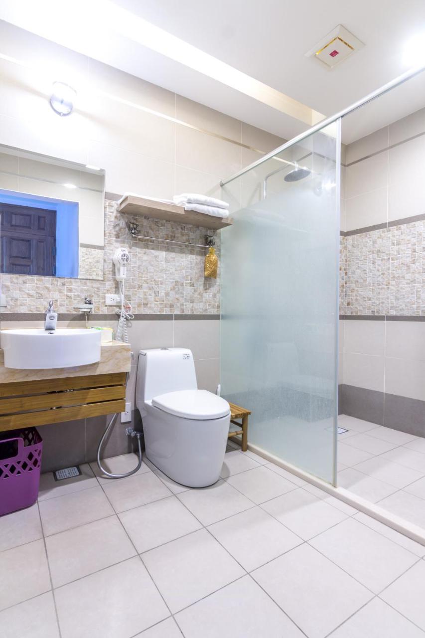 Jhongshan Building Bed And Breakfast Hualien City Luaran gambar